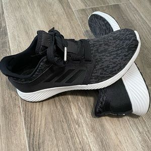 Womens Adidas Bounce Sneakers.  Size 7.5 Black.